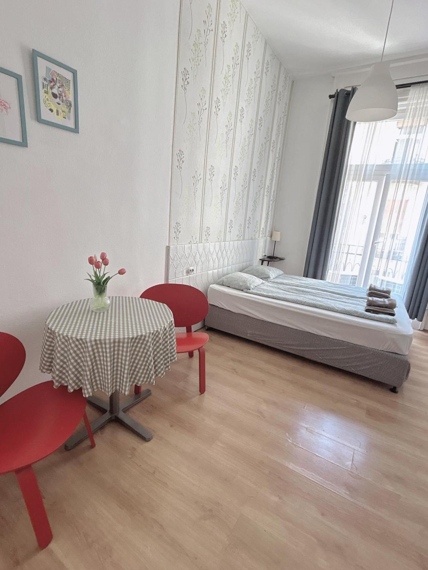 11# Sunflower Cozy Apartment Budapest Exterior foto